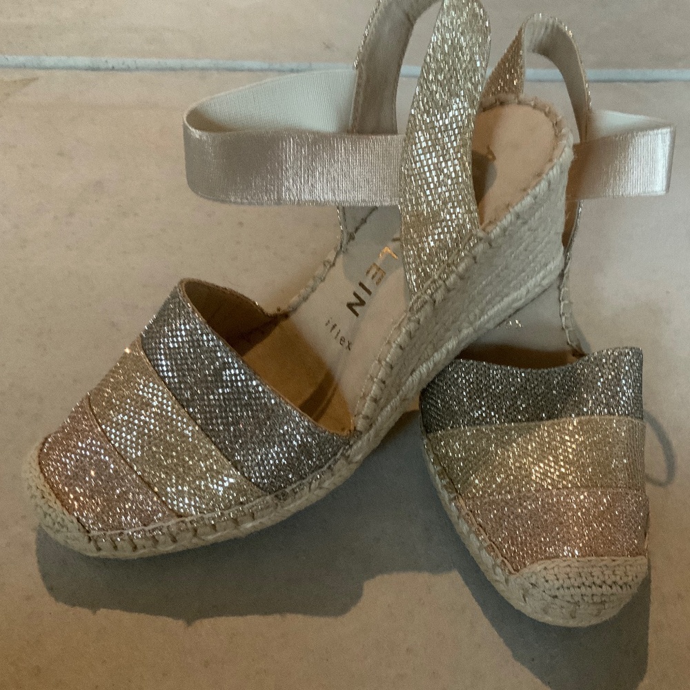 Anne Klein Shimmery Tri Color Wedges